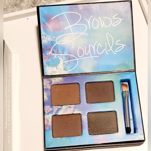 NWT WELL STACKED BY MEASURABLE DIFFERENCE MINERAL FULL FACE MAKEUP PALETTE! - Picture 6 of 10